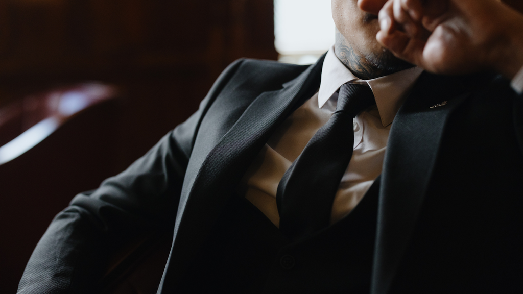 The Best Methods For Cleaning Your Tie